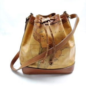 PRIMA CLASSE Shoulder Bag ☀️auction 6/3@7pmEST